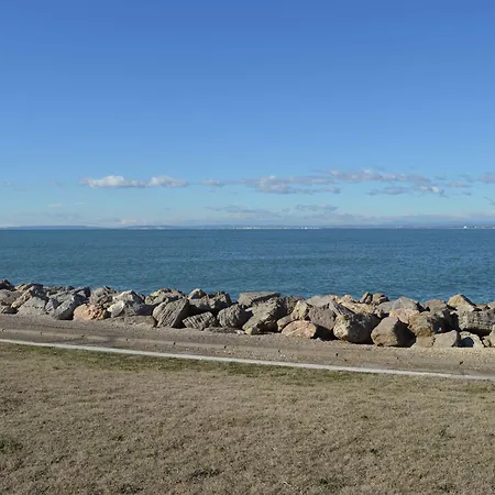 Appt Climatisé 4 Pers Avec Parking à Port Camargue - Fr-1-250-206 Le Grau-du-Roi