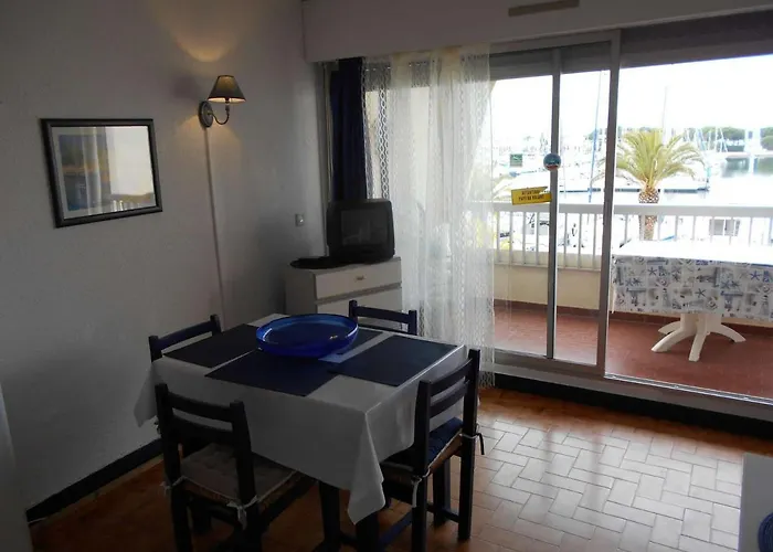 Appt Climatise 4 Pers Avec Parking A Port Camargue - Fr-1-250-206 *
